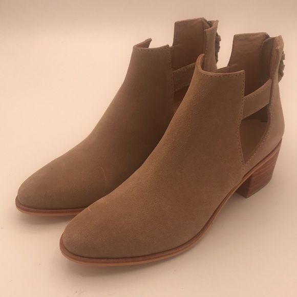 ABLE Local + Global Gamboa Cut-Out Suede Bootie Ankle Boot Size 7 - Picture 2 of 7